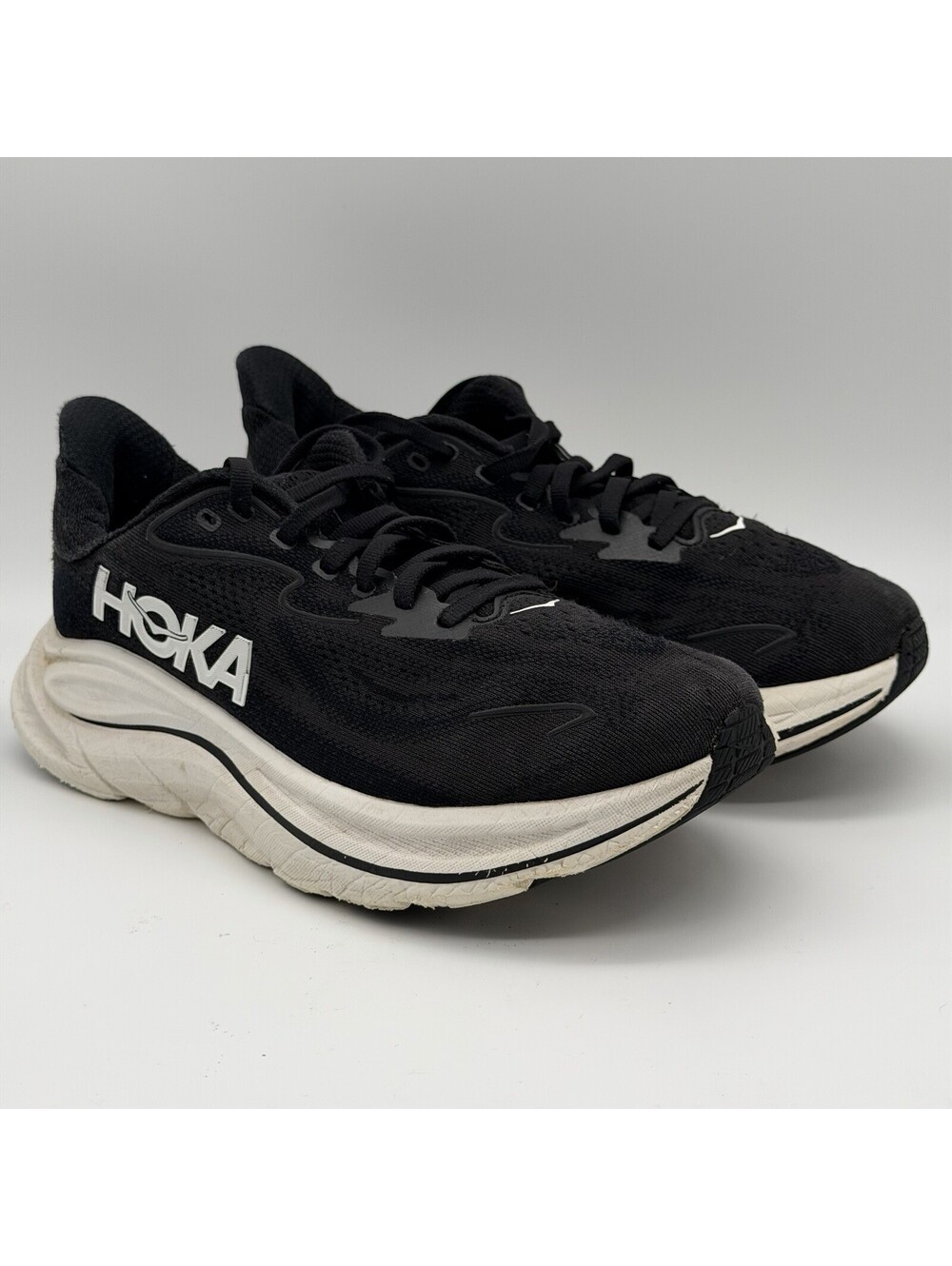 HOKA Clifton 10 Wide Men’s 7 Women’s 8.5 Black White Running Shoes 1162050